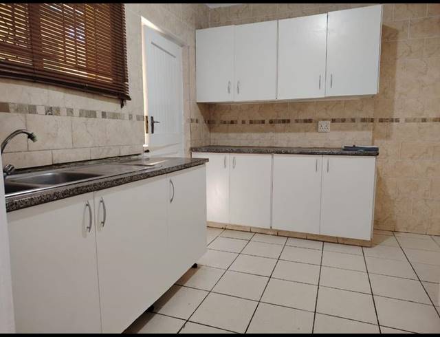 3 BEDROOM PROPERTY TO RENT IN PINELANDS
